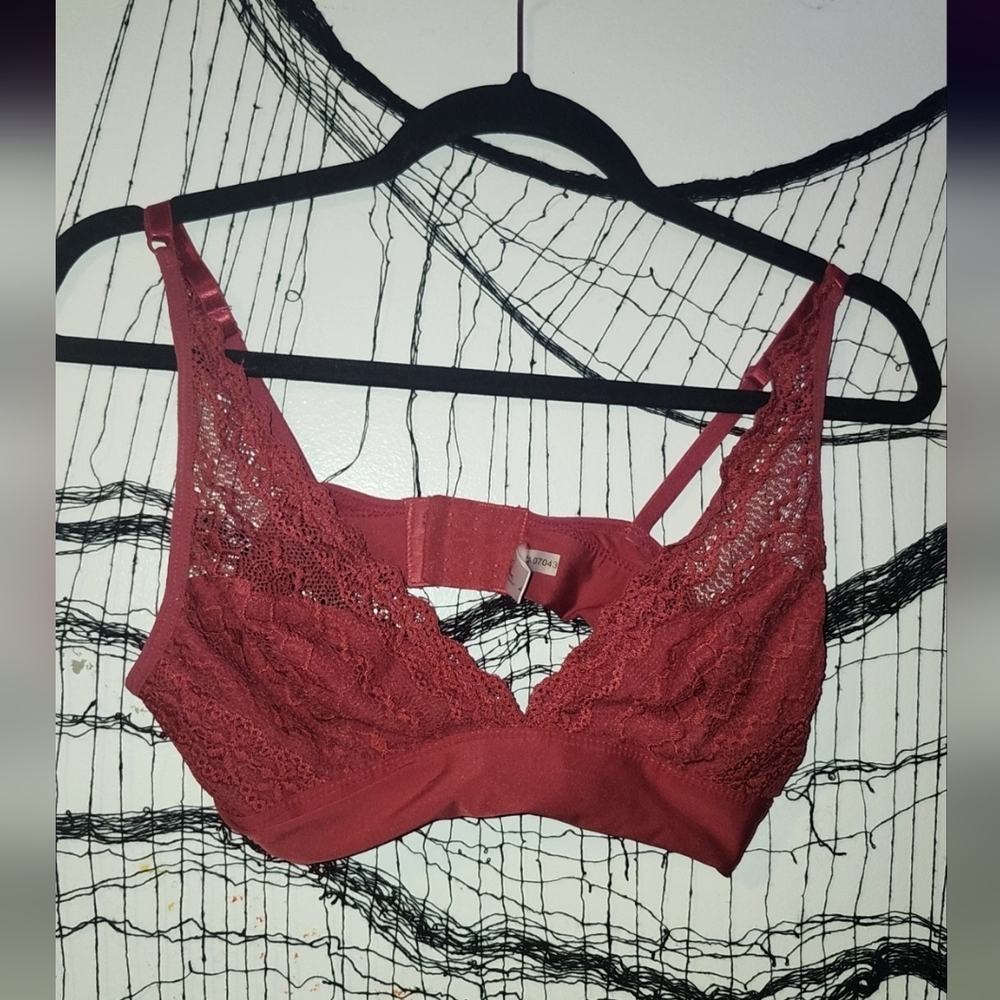 🌠3/$30🌌 ✨️Marilyn Monroe Lace Bra in Deep Orange✨️